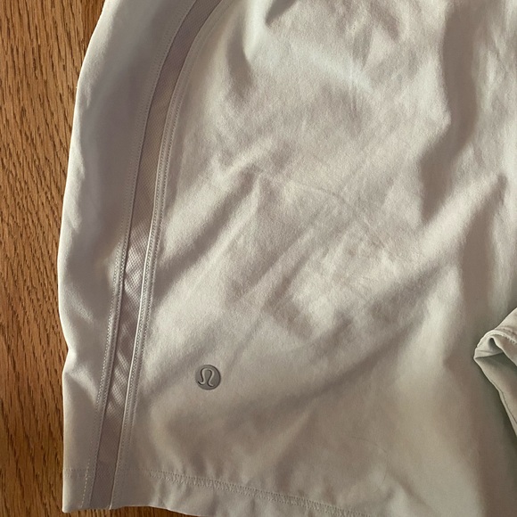 Lululemon Pacebraker Short - Picture 5 of 6